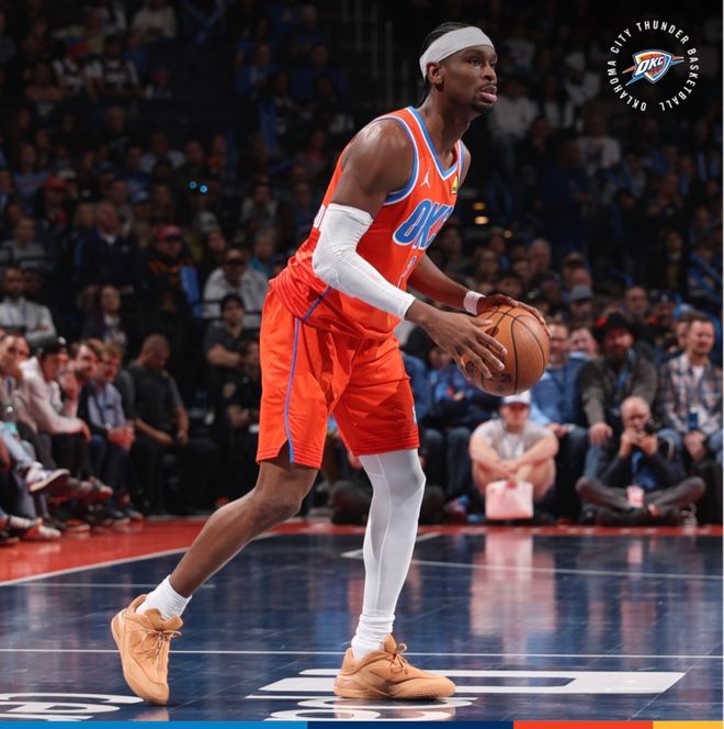 雷霆138-89狂胜太阳挺进NBA杯四强 送出16连胜豪华战绩