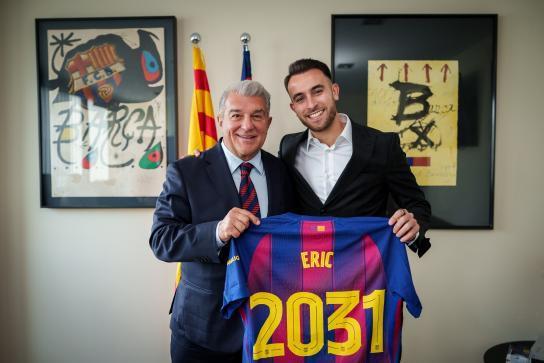 埃里克-加西亚与巴萨续约五年：谈心路历程、未来定位与角色价值