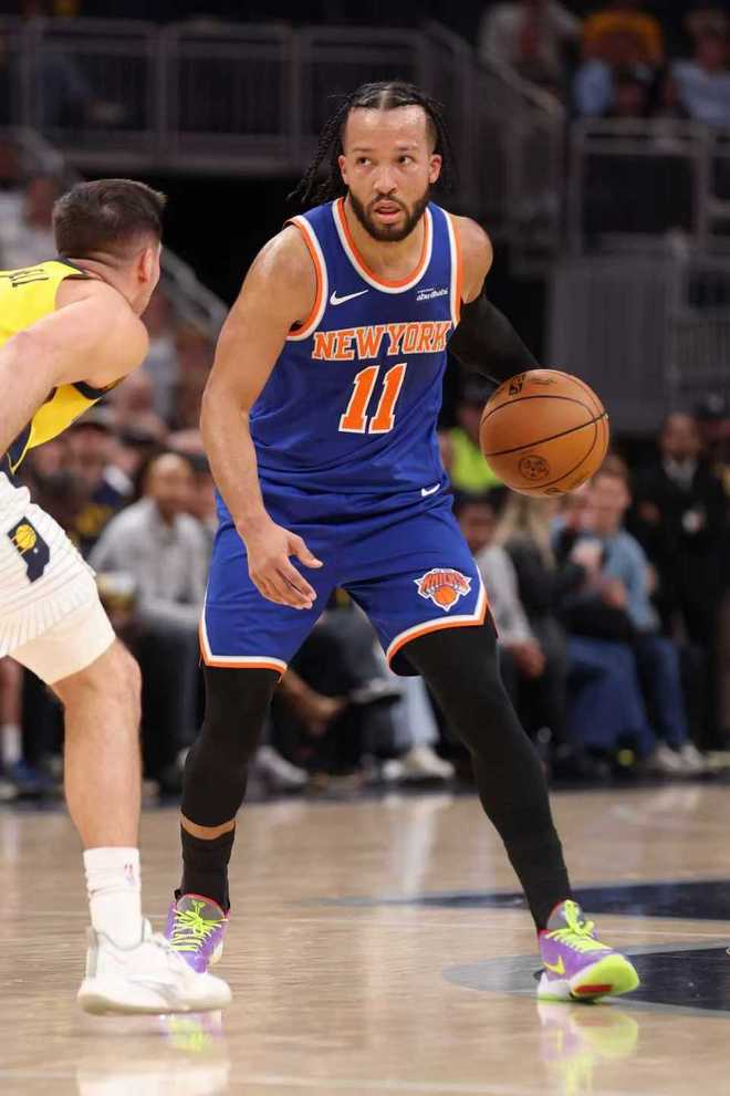 布伦森4.4秒三分准绝杀 尼克斯客场逆转步行者