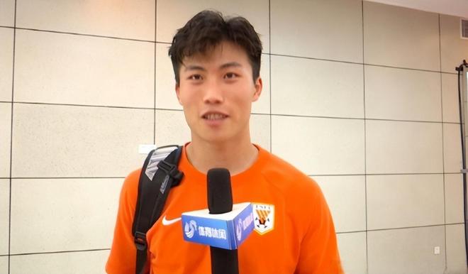 鲁能00后头牌前锋卢永涛转会上港 孙祥亲自出面说服