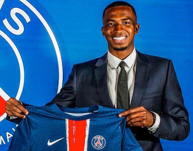 巴黎圣日耳曼延长威廉-帕乔合同 推动鲁伊斯与马尤卢续约