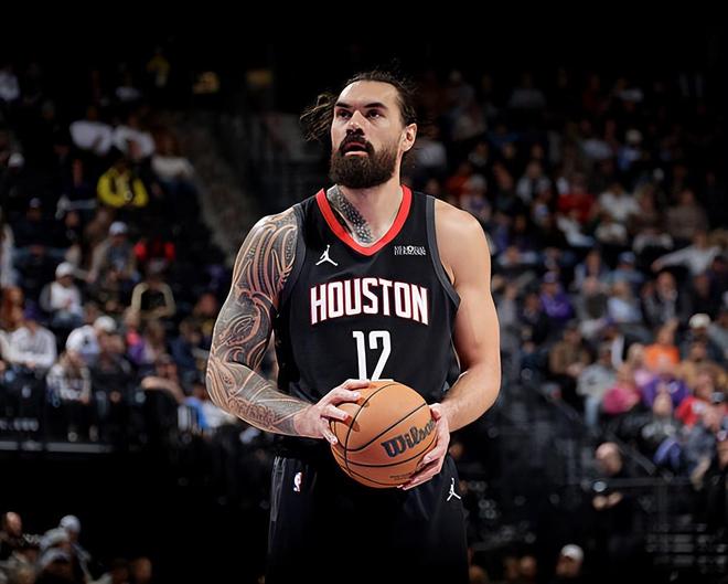 快船大胜火箭 史蒂文-亚当斯表现低迷成隐忧