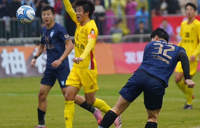 重庆春蕾俱乐部被曝工作人员收取球员“自由身证明”费用，律师介入调查