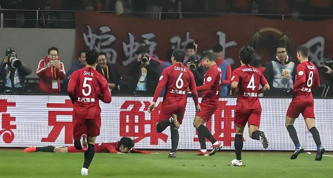 上港亚冠迎首胜在望，新援或迎首秀
