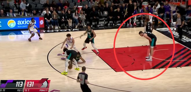 两分钟4分背后真相残酷 杨瀚森机会仍来自被迫换人