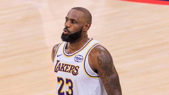 前NBA中锋质疑詹姆斯“没兑现天赋”：拿